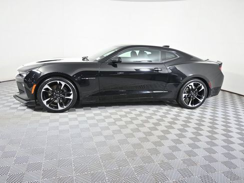 Used 2018 Chevrolet Camaro SS RWD image 2
