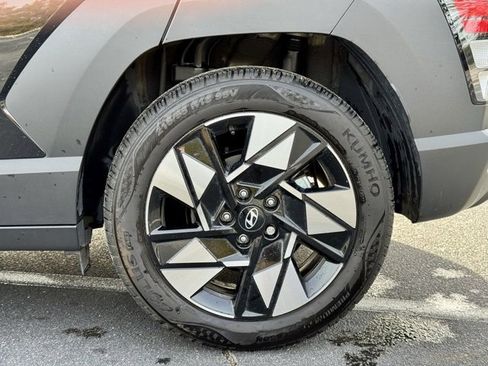 Used 2024 Hyundai Kona SEL w/ Convenience Package image 29
