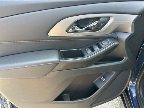 Certified 2022 Chevrolet Traverse LT image 23
