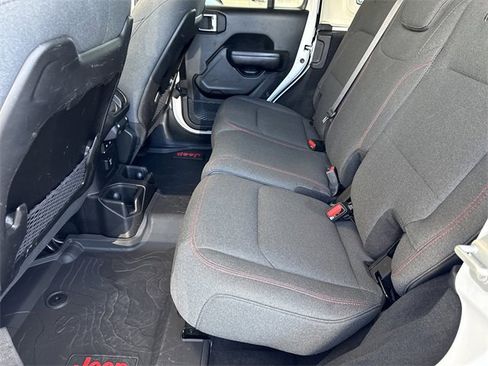 Used 2024 Jeep Wrangler Unlimited Rubicon image 29