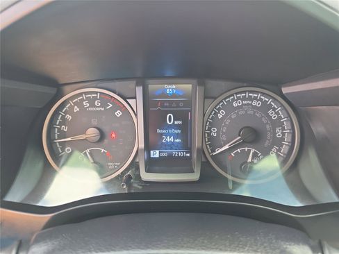 Used 2021 Toyota Tacoma TRD Sport RWD image 35