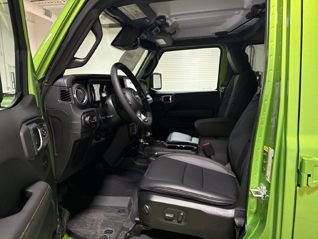New 2026 Jeep Wrangler Unlimited Sahara AWD/4WD image 20