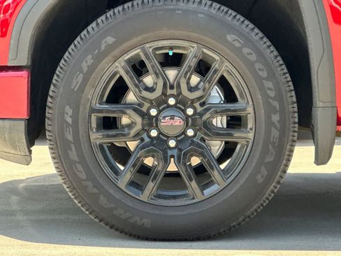 Used 2024 GMC Sierra 1500 Elevation w/ LPO, Elevation Black Package AWD/4WD image 12