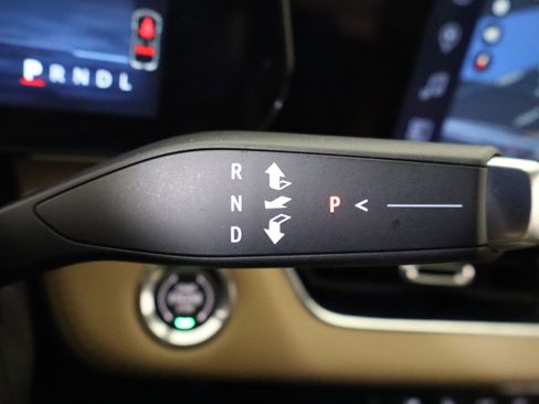 New 2026 Chevrolet Equinox ACTIV w/ Convenience Package III image 31