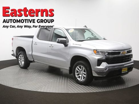 Used 2022 Chevrolet Silverado 1500 LT AWD/4WD image 51