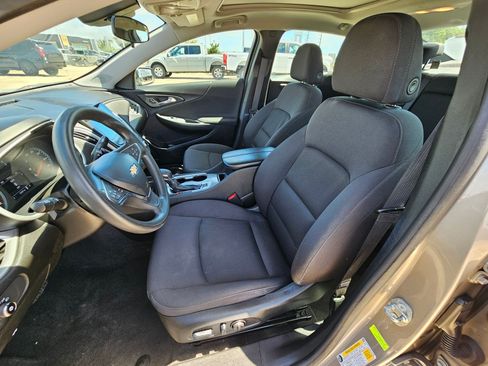 Used 2024 Chevrolet Malibu LT FWD image 16