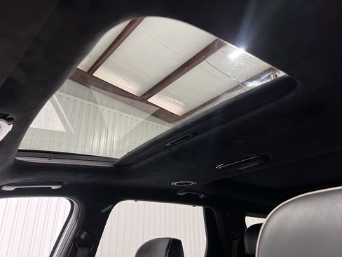 Used 2021 Hyundai Palisade Calligraphy image 17