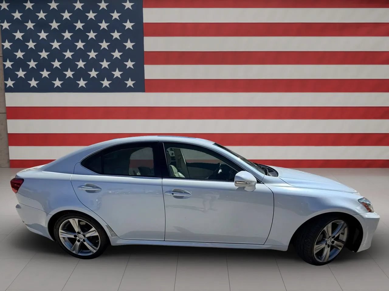Used 2011 Lexus IS 350 w/ Premium Pkg Value Edition RWD image 8