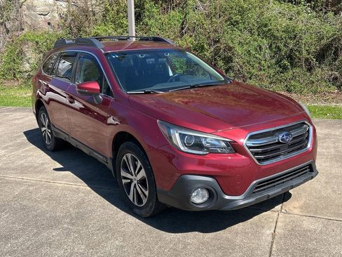 Used 2019 Subaru Outback 2.5i Limited w/ Popular Package #2 AWD/4WD image 4