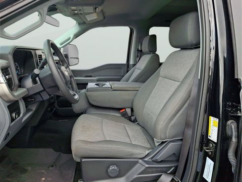 Used 2024 Ford F250 XL w/ STX Appearance Package AWD/4WD image 11