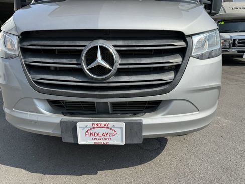 Used 2019 Mercedes-Benz Sprinter 170 image 4