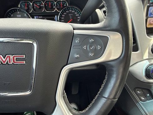 Used 2017 GMC Yukon SLT AWD/4WD image 16
