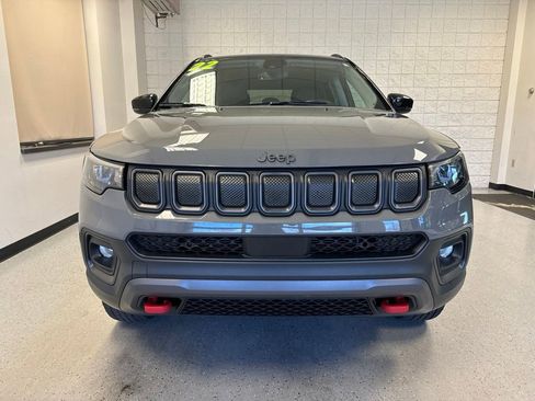 Used 2022 Jeep Compass Trailhawk w/ Trailhawk Convenience Group AWD/4WD image 13