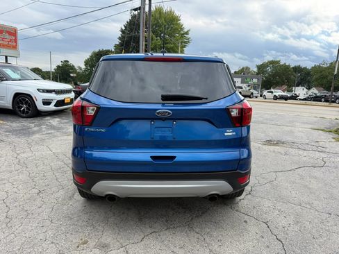 Used 2019 Ford Escape SE w/ Ford Safe & Smart Package AWD/4WD image 4