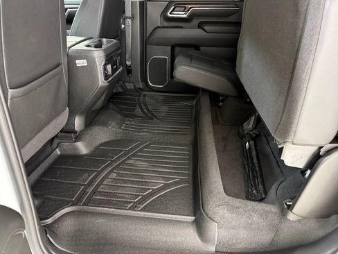 Used 2025 GMC Sierra 2500 SLT w/ SLT Premium Package AWD/4WD image 44