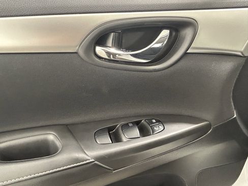 Used 2019 Nissan Sentra S image 22
