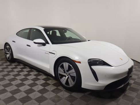 Certified 2023 Porsche Taycan w/ Premium Package RWD image 9