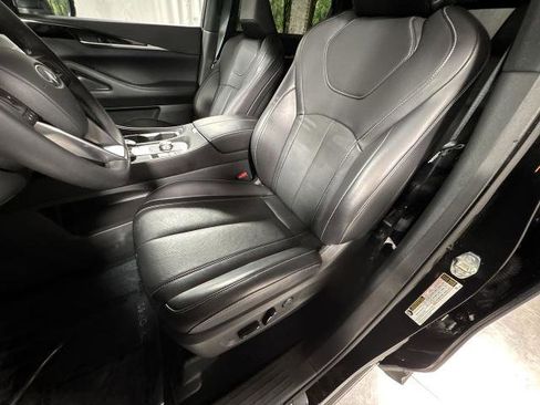 Certified 2025 INFINITI QX60 Pure image 17