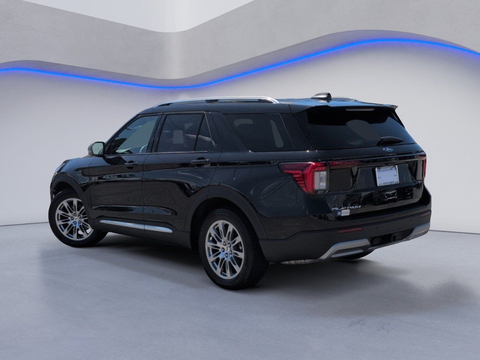 Used 2026 Ford Explorer Platinum RWD image 9