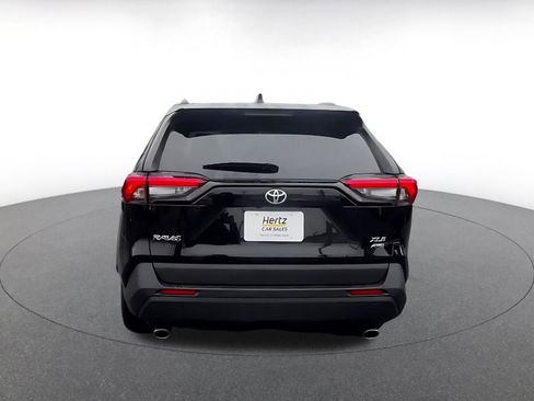 Used 2025 Toyota RAV4 XLE image 12