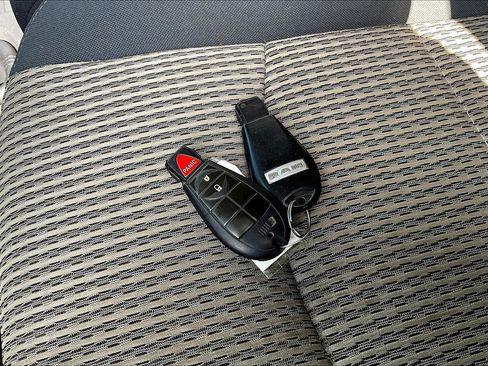 Used 2012 RAM 3500 ST w/ Chrome Appearance Group image 10