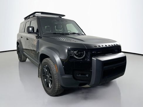 Certified 2023 Land Rover Defender 130 SE image 3