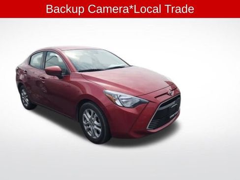 Used 2017 Toyota Yaris iA image 3
