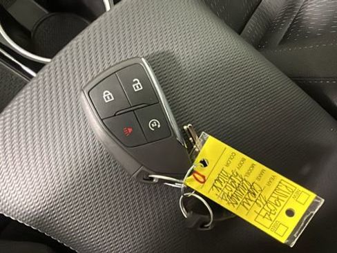 Used 2026 Chevrolet Equinox LT FWD image 22