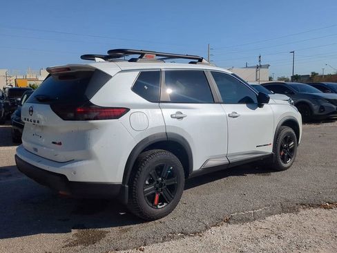 Certified 2025 Nissan Rogue SV image 5
