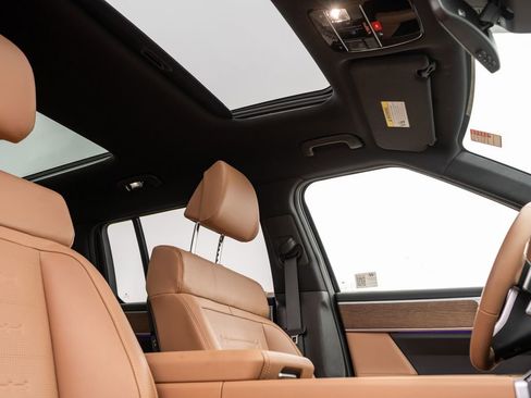 Certified 2025 Hyundai Santa Fe Limited image 15