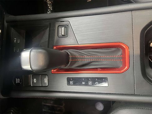 Certified 2025 Nissan Kicks SR w/ SR Premium Package image 20