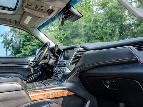 Used 2015 Chevrolet Tahoe LTZ RWD image 34
