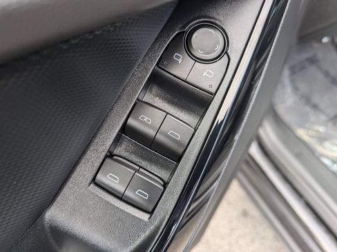 Used 2026 Chevrolet Equinox LT w/ LPO, Floor Liner Package AWD/4WD image 16