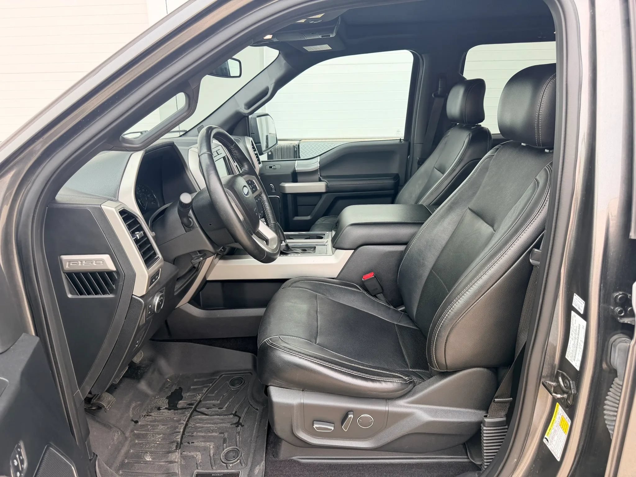 Used 2017 Ford F150 Lariat AWD/4WD image 12
