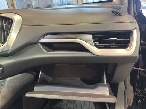 Used 2019 GMC Terrain SLT w/ Preferred Package FWD image 23