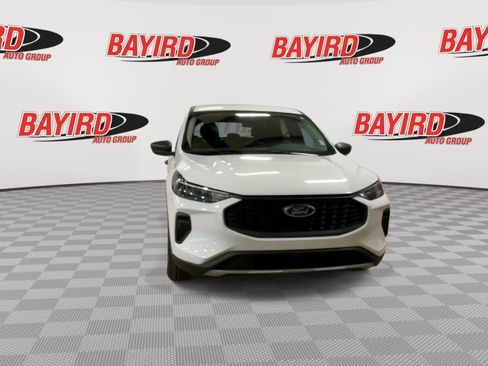 Used 2023 Ford Escape FWD image 4