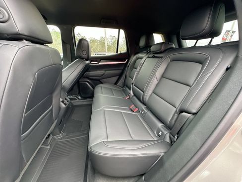 Used 2026 GMC Terrain Elevation w/ Elevation Premium Package FWD image 4