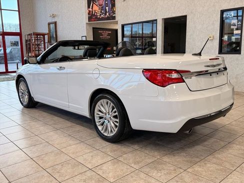 Used 2013 Chrysler 200 Limited image 6