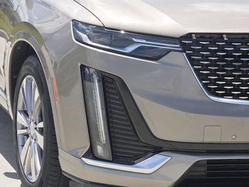 Certified 2023 Cadillac XT6 Premium Luxury FWD image 10