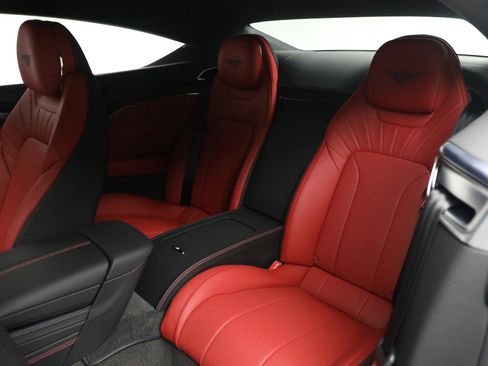 Certified 2024 Bentley Continental GT V8 image 22