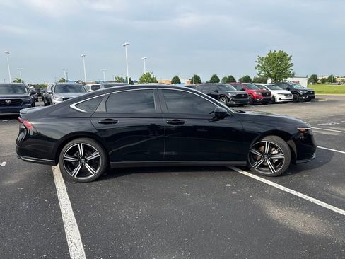 Used 2024 Honda Accord Sport image 8