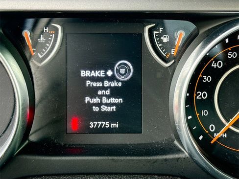 Used 2021 Jeep Wrangler Unlimited Sport image 13