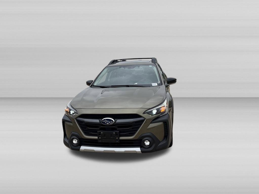 Used 2025 Subaru Outback Limited AWD/4WD image 8