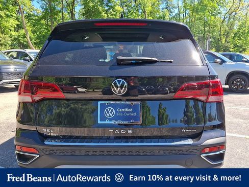Certified 2023 Volkswagen Taos SEL AWD/4WD image 6