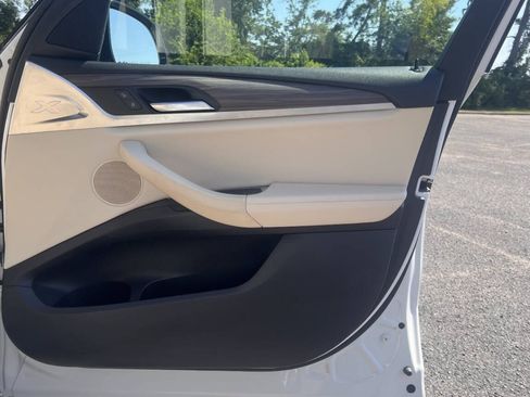 Used 2019 BMW X3 xDrive30i w/ Premium Package AWD/4WD image 16