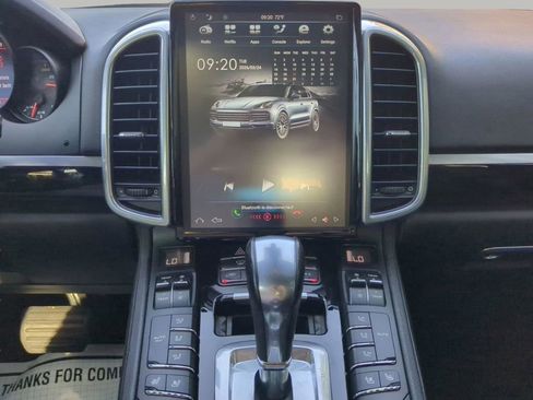 Used 2016 Porsche Cayenne AWD/4WD image 46