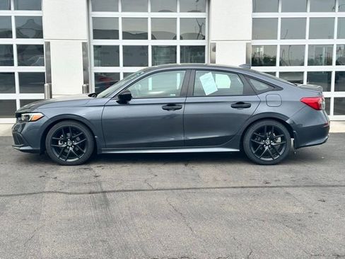 Used 2024 Honda Civic Sport image 3