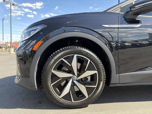 Used 2023 Volkswagen ID.4 Pro S AWD/4WD image 12