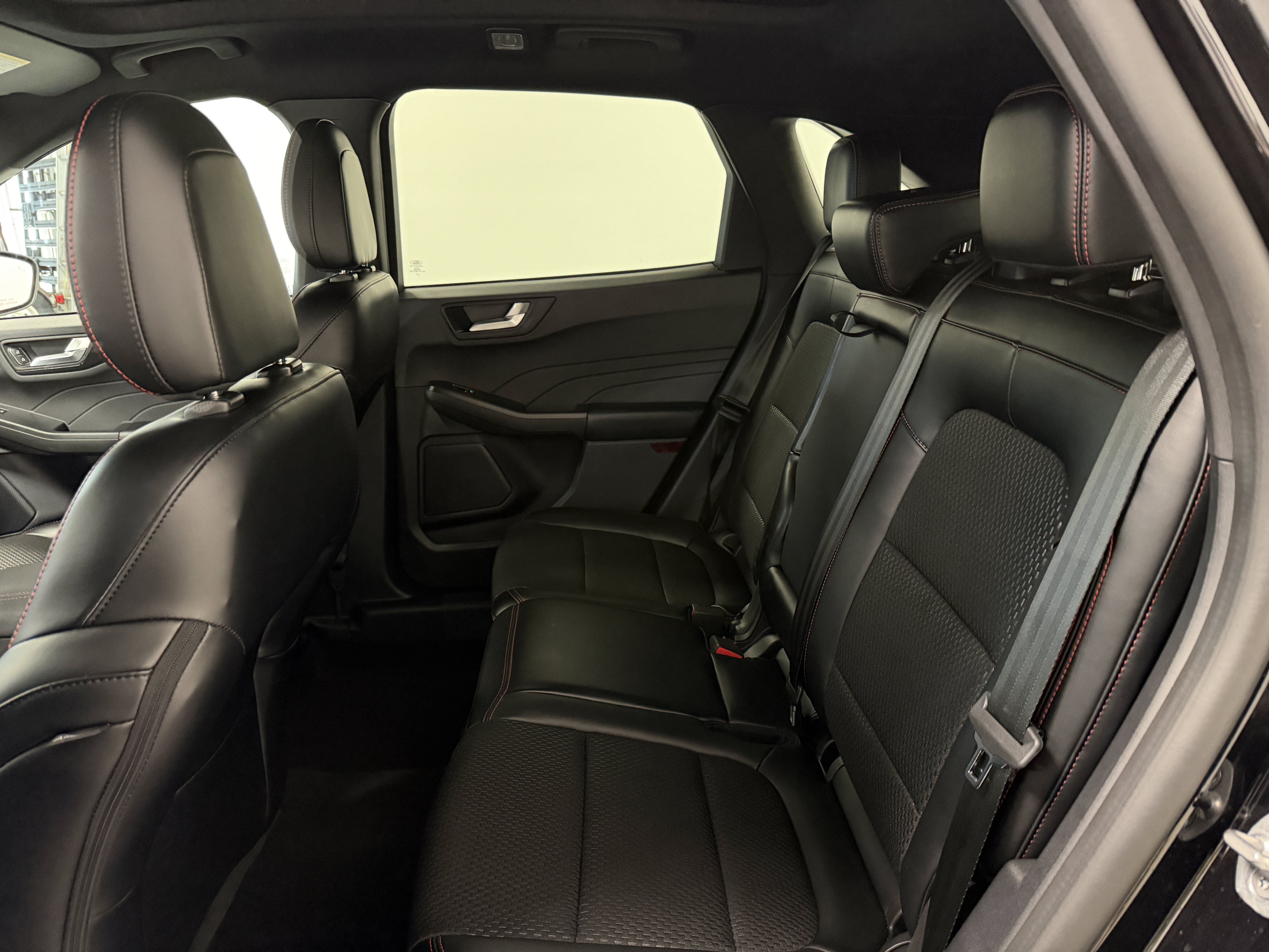Used 2024 Ford Escape ST-Line w/ Tech Pack #1 AWD/4WD image 21