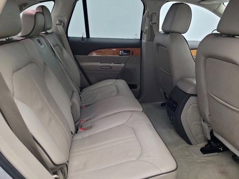 Used 2013 Lincoln MKX image 19